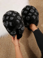New Trendy Plush Fur Slippers, Super Cute Fashion Warm Home Shoes, Anti-Slip Thick Sole Cat-Like Feel Cotton Slippers, Christmas Gift for Girls