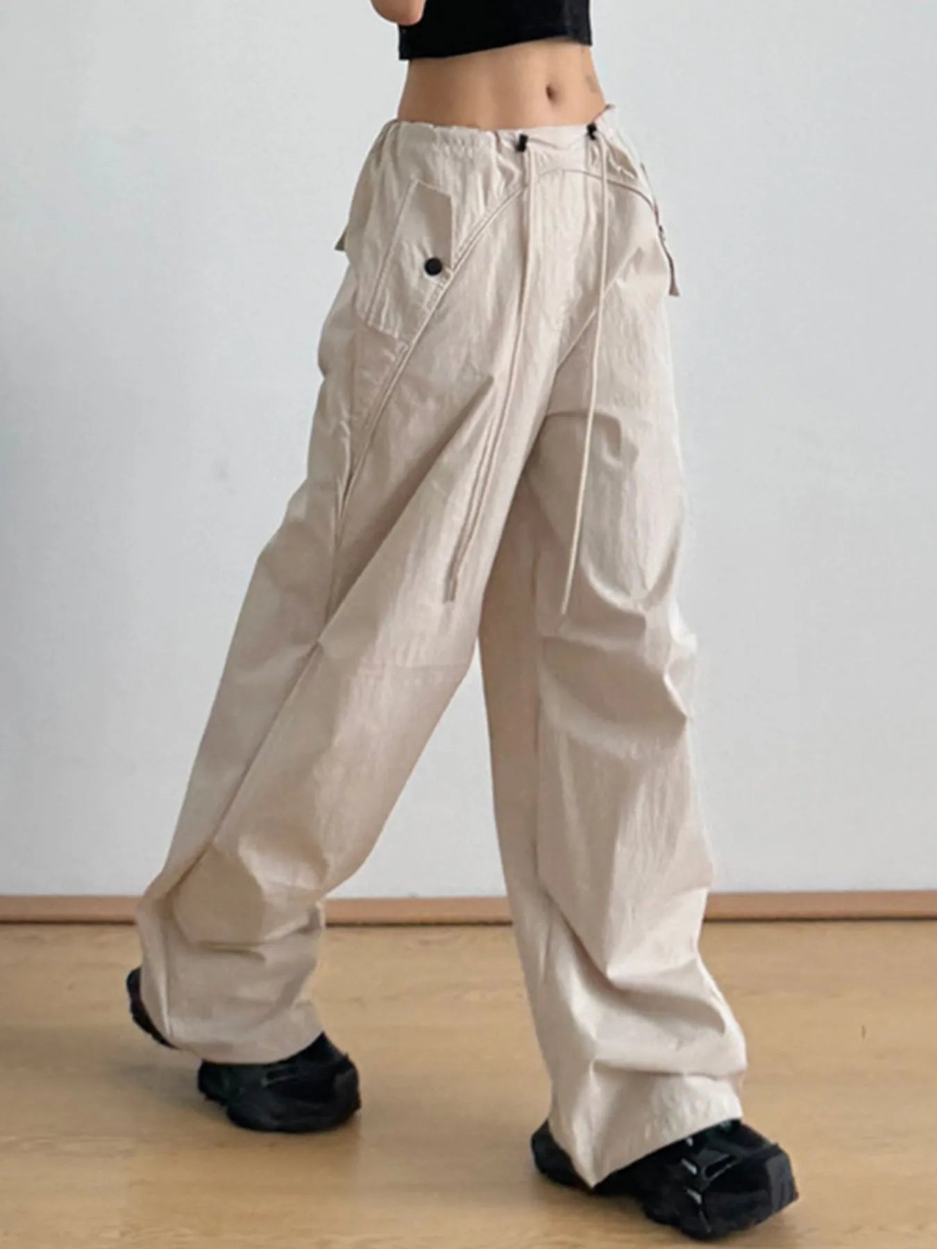 Relaxed Wide-Leg Drawstring Pants