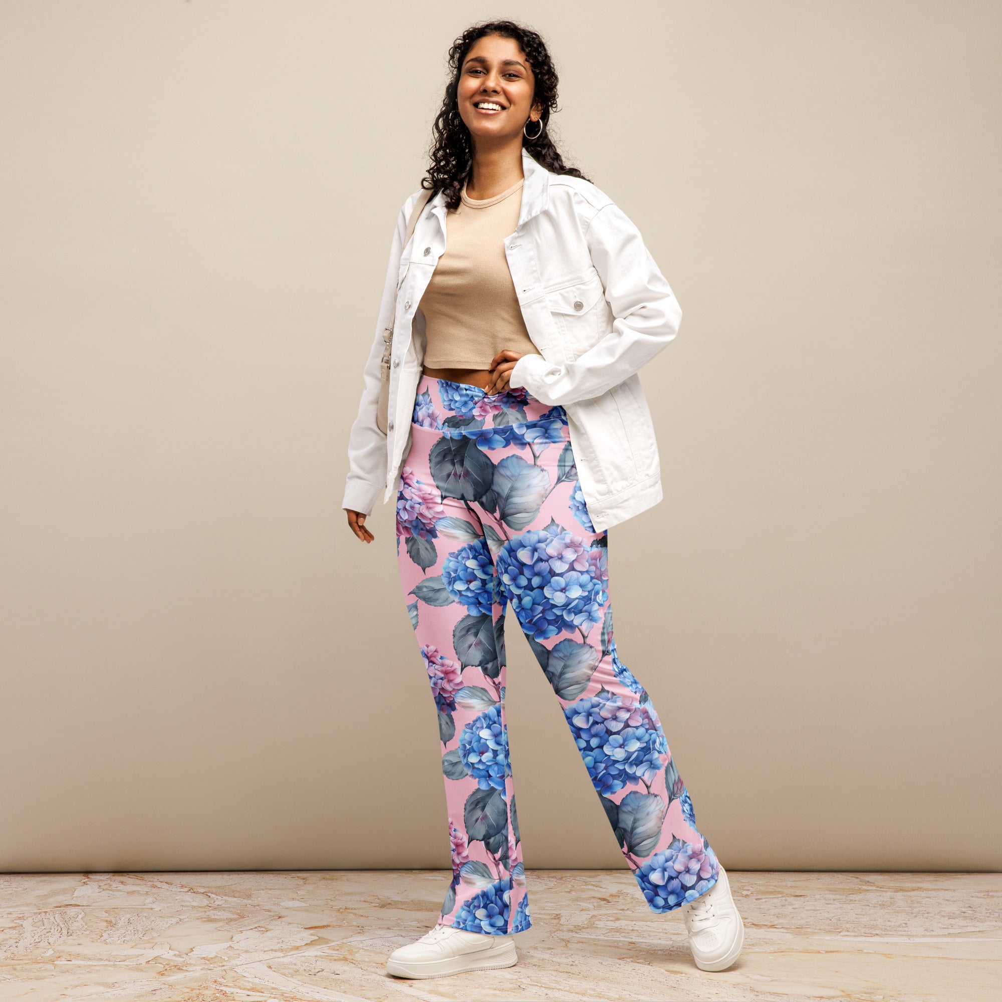 [Floral Bloom] Blushing Hydrangea Flare Leggings