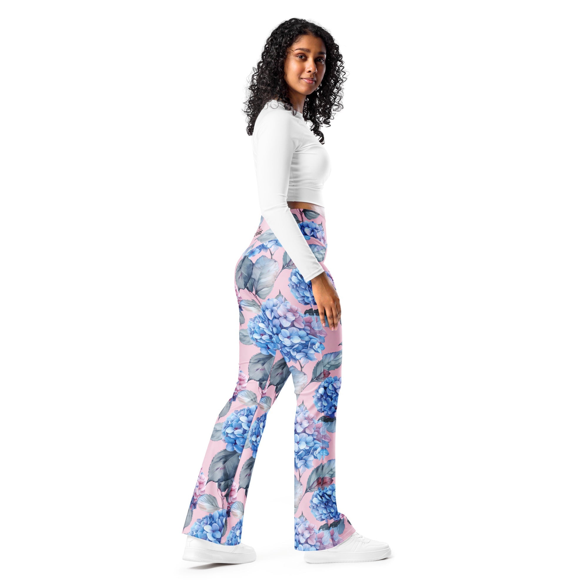 [Floral Bloom] Blushing Hydrangea Flare Leggings