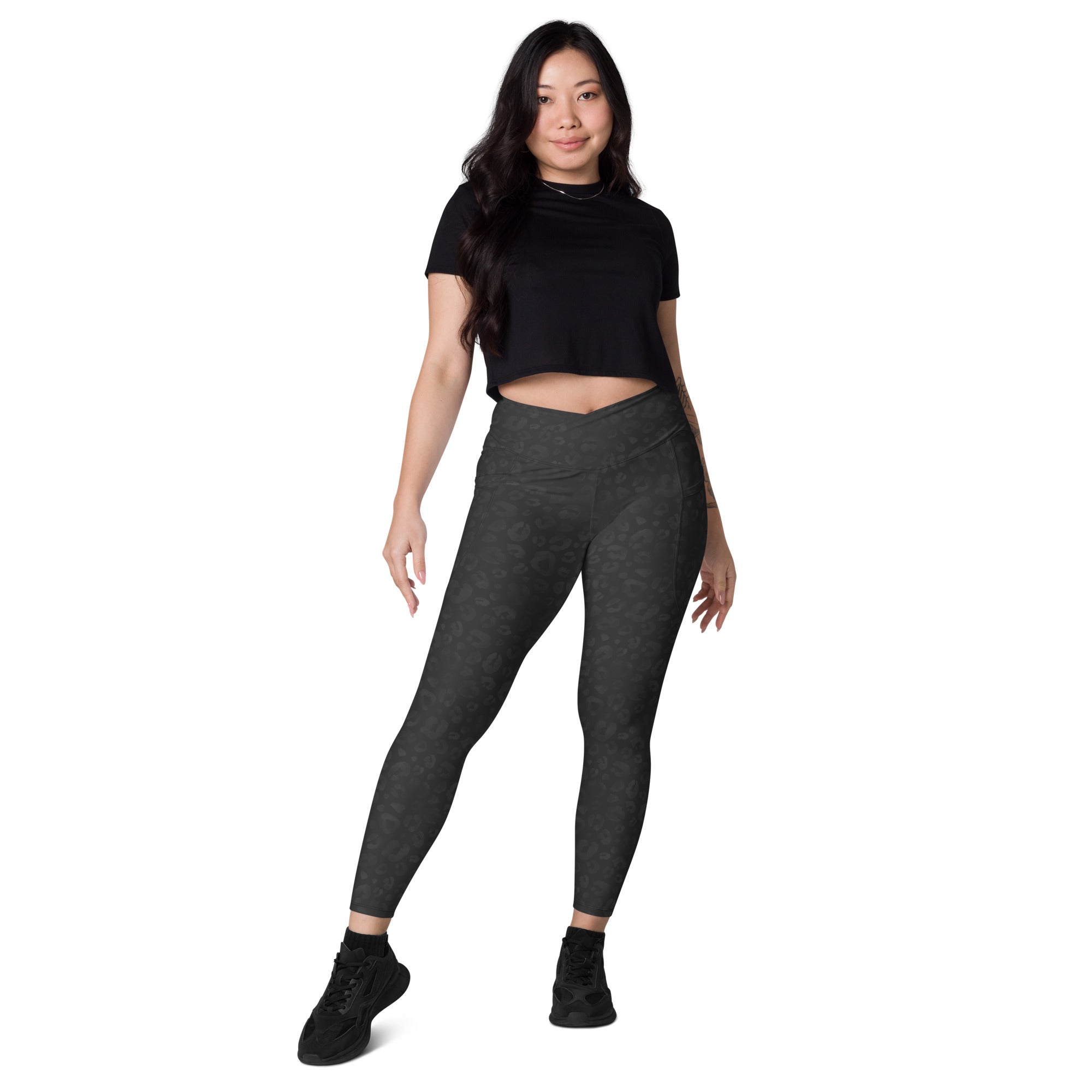 [Wild Side] Obsidian Roar Crossover Leggings with Pockets
