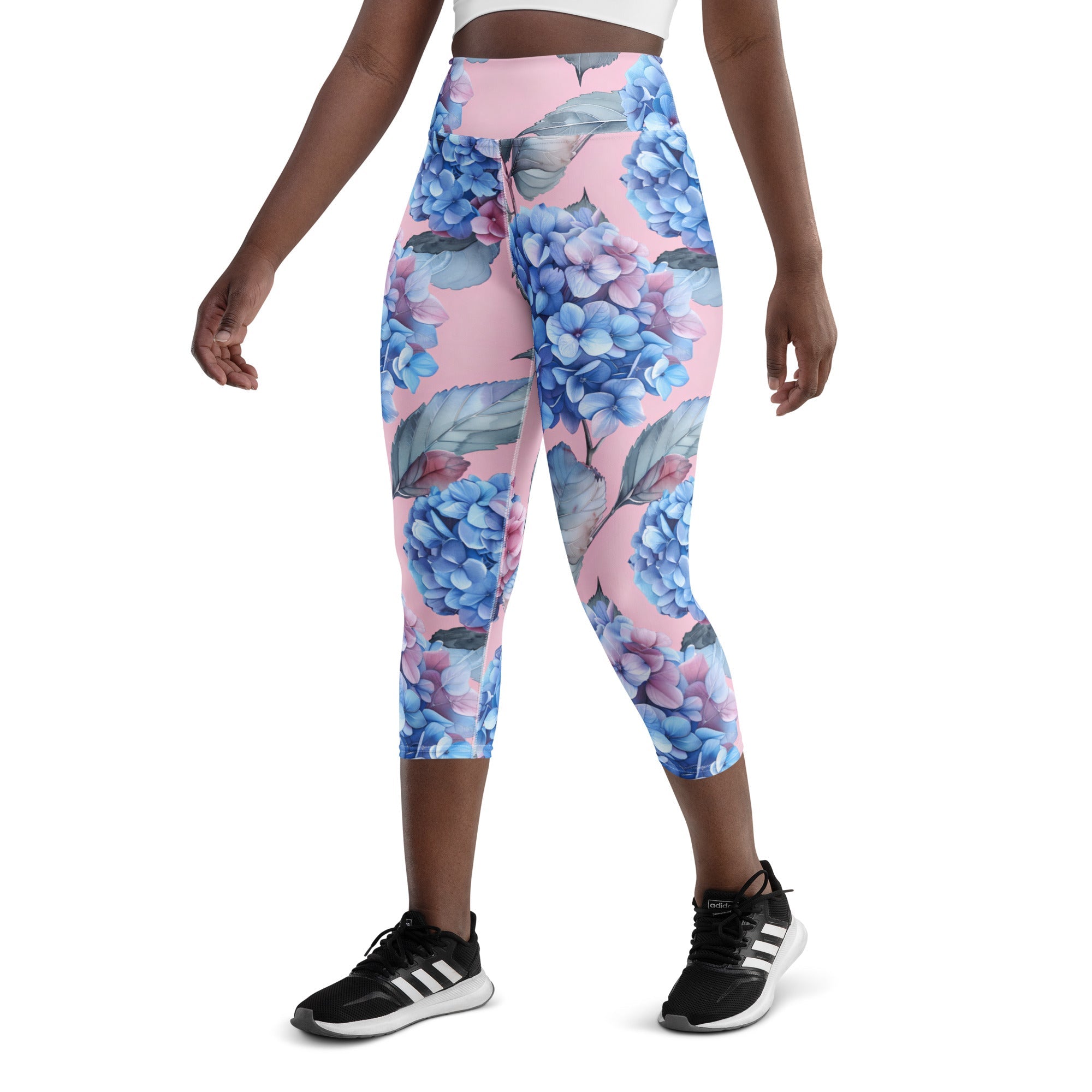 [Floral Bloom] Blushing Hydrangea Yoga Capri Leggings