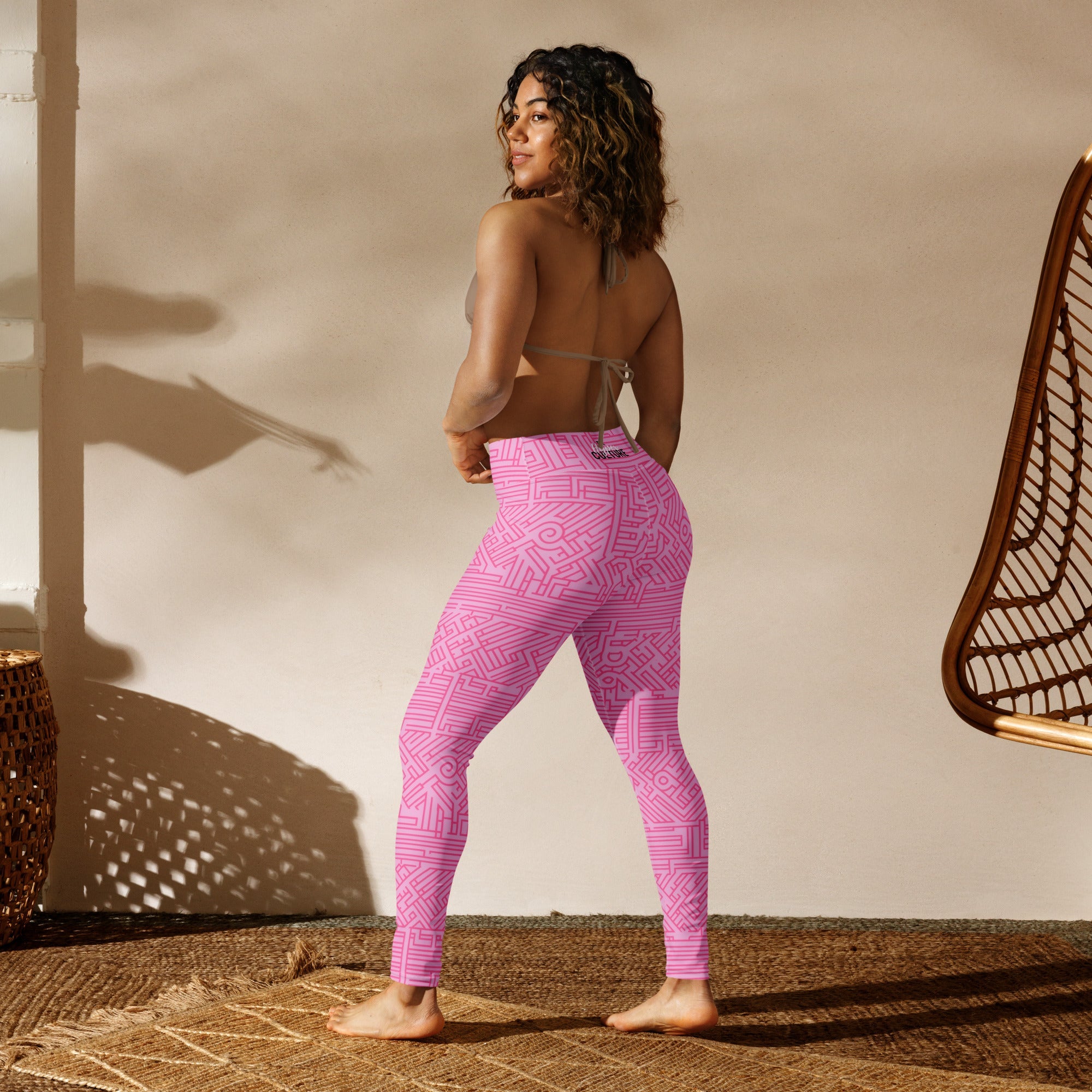[GeoModa] Bubblegum Puzzle Yoga Leggings