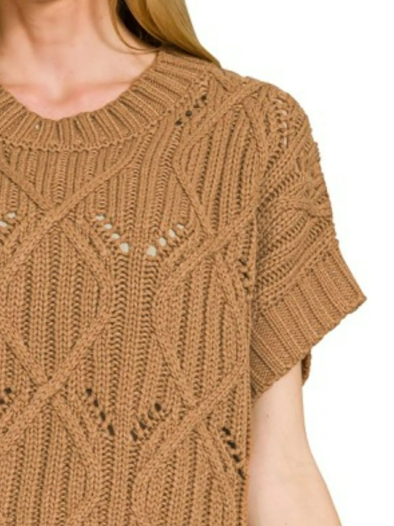 Zenana Cable Knit Short Sleeve Sweater