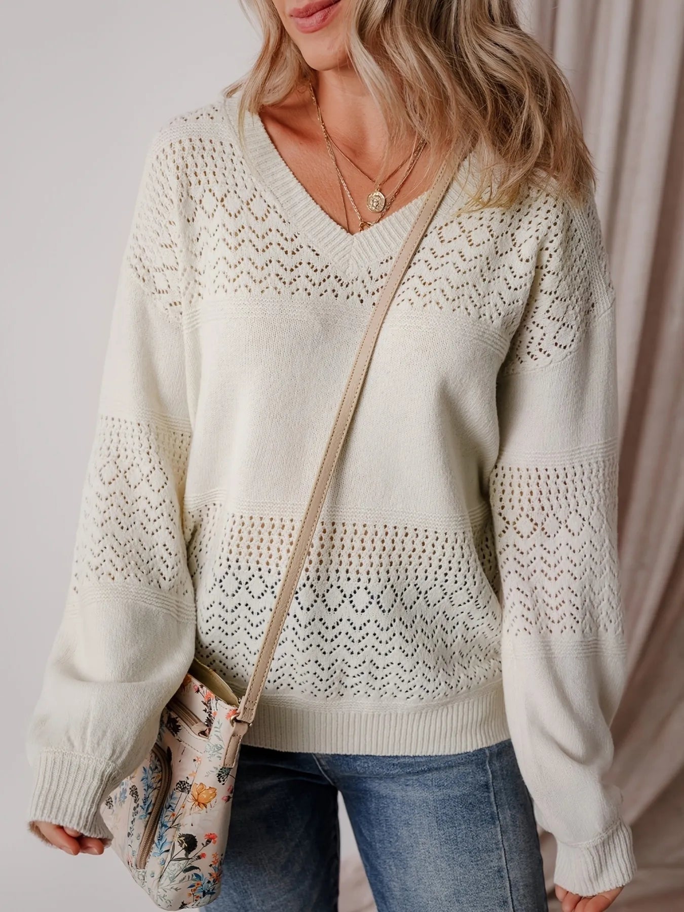 Eyelet Deatil V-Neck Long Sleeve Sweater